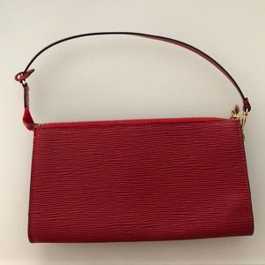 Louis Vuitton Red Pochette❤️💋